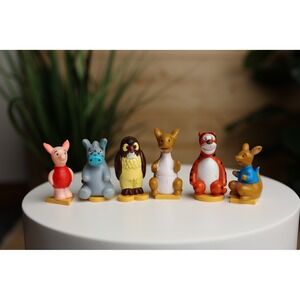 Disney Winnie the Pooh Piglet Owl Eeyore Kanga Tigger Roo Figurines bus shape 70